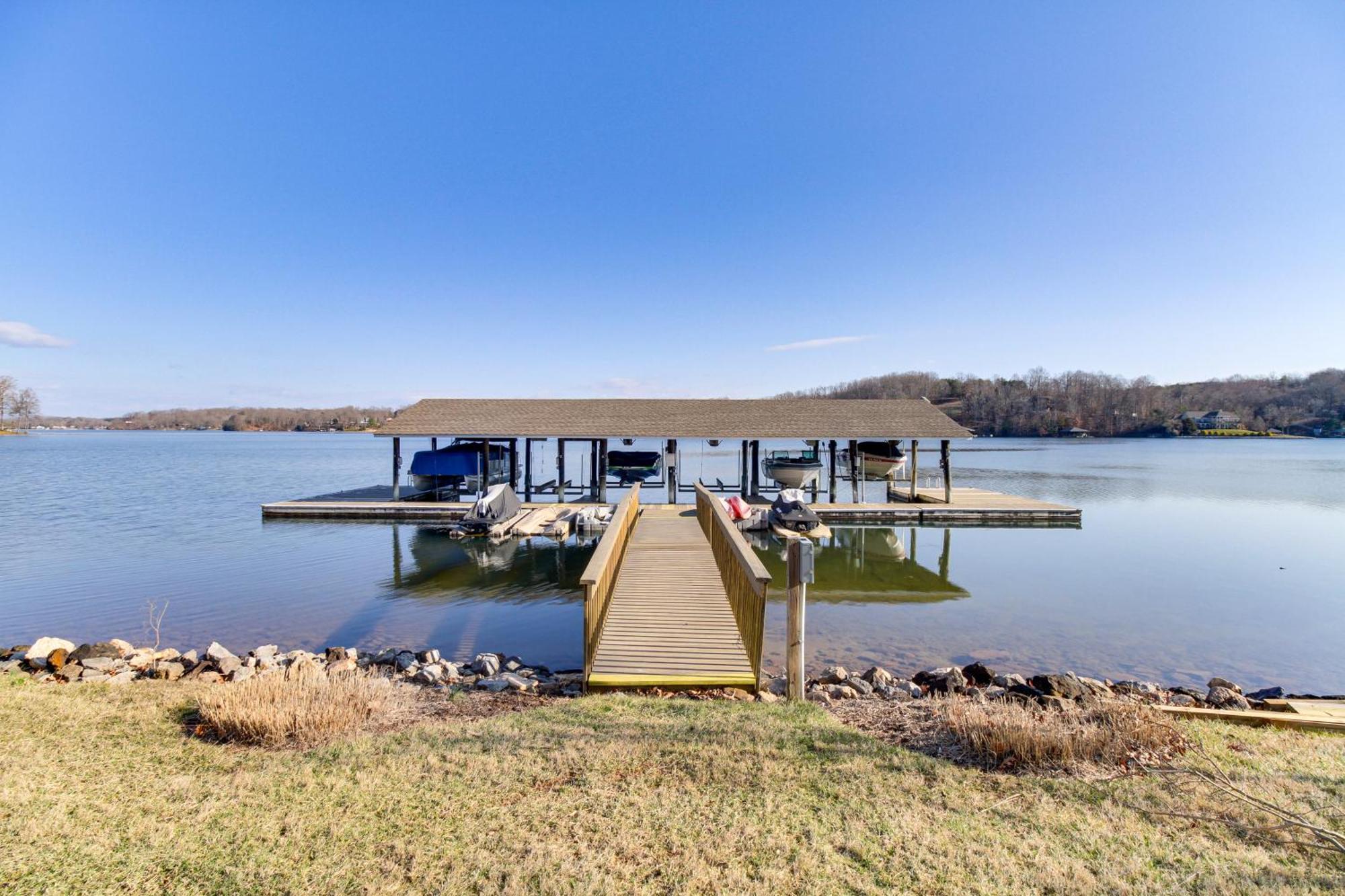 Lakefront Moneta Home With Community Boat Dock! Экстерьер фото